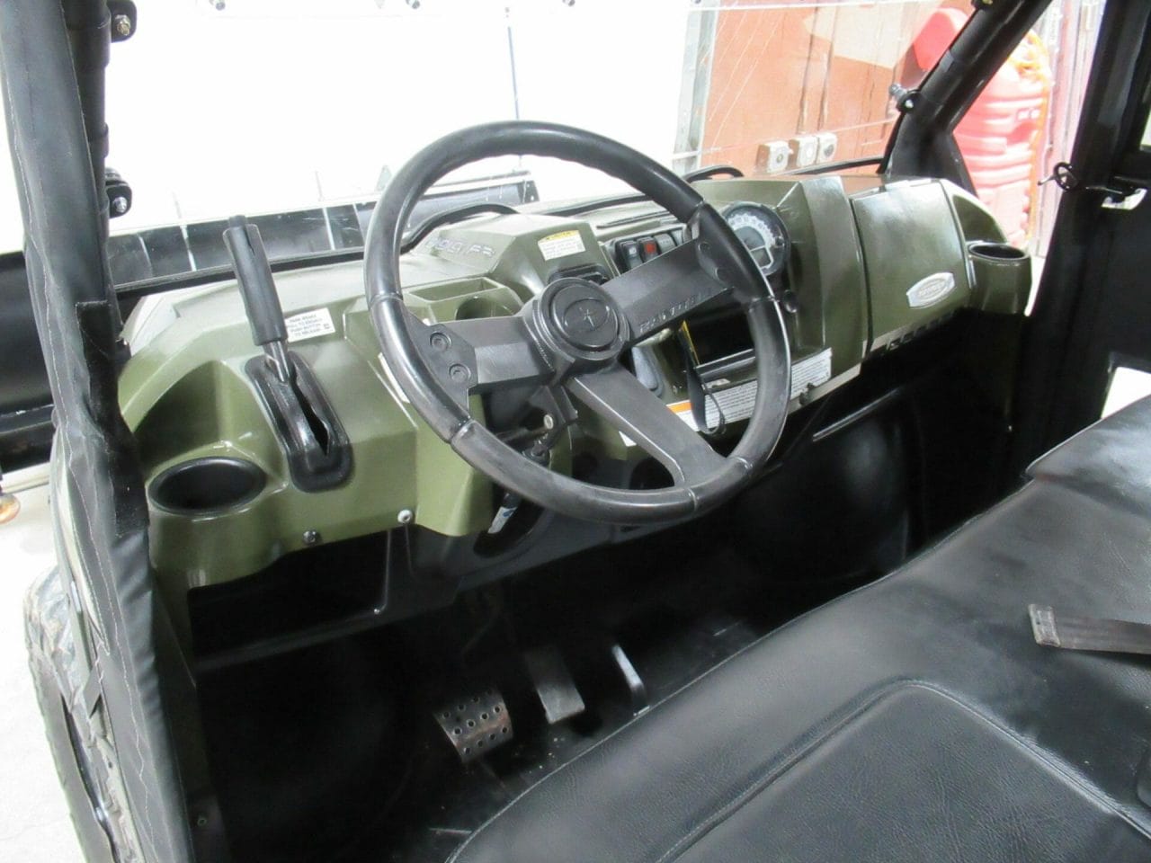 2011 Polaris Ranger 800 XP 4×4 * Full Cab w/ Heater * Winch & Plow *
