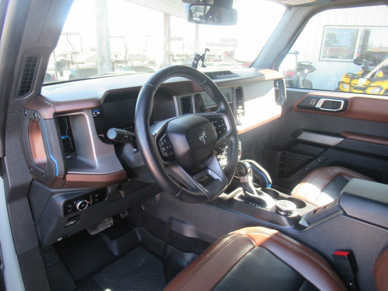 2023 Ford Bronco 4 Door Outer Banks Lux Package 4×4