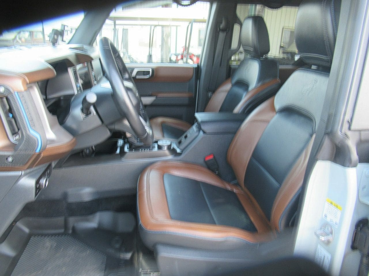 2023 Ford Bronco 4 Door Outer Banks Lux Package 4×4